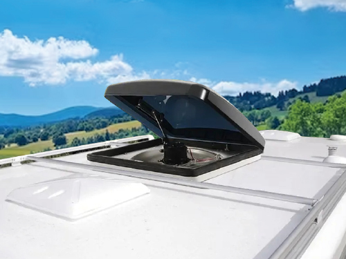 Ventilaciones y ventiladores de techo para vehículos recreativos